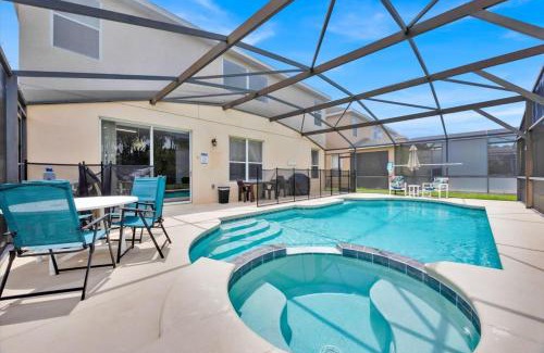 Watersong Maison | Family Villa with 6 Bedrooms Pool Spa and Game Room in Gated Resort