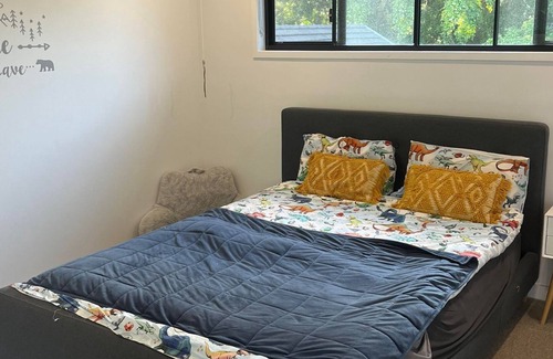 Paddington Maison | Family wonderland! Spacious family home in Red Hill