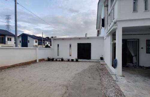 Chemor Maison | Famus Homestay