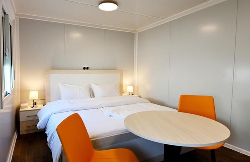 Doha Lit Et Petit-Déjeuner | Fan Village Cabins Free Zone