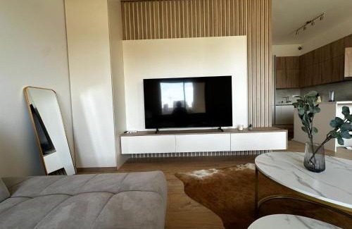 Nivy Appartement | Fancy 2BR & 1LR Apartment Panoramic Sky View