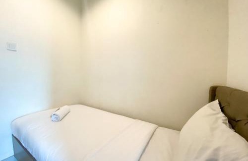 Pekayon Jaya Appartement | Fancy and Nice 3BR at Grand Kamala Lagoon Apartment By Travelio