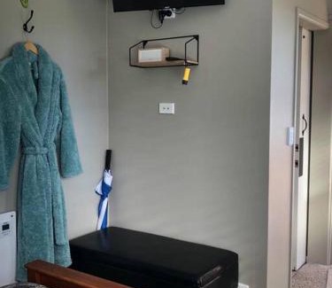 Leeston Maison | Fantail at Bluestone Retreat