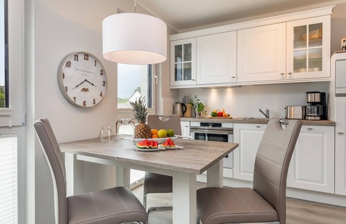 Zingst Appartement | Fantastic, exclusive, newly built vacation apartment only 250m from the white sandy beach e