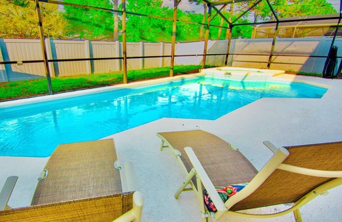 Clear Creek Maison | Fantastic 5BD House w/Private Pool - 9mi/Disney!