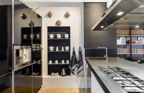 Figueres Appartement | Fantastique appartement JM 1: Grenier avec charme, caractère et harmonie