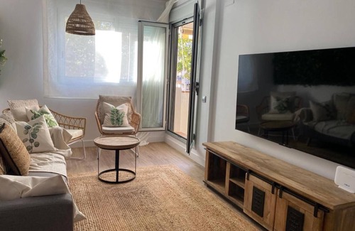 Terrassa Appartement | FANTASTIC APT. TERRASSA (Barcelona) + POOL, 25 minutes from Barcelona, 6 pers.