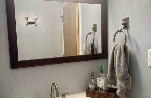 Rockville Maison | Fantastic Bedroom in Rockville, NIH/NCI/NIAID - 25 min Washington DC