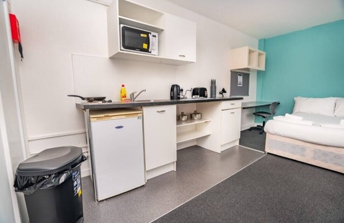 Coventry City Centre Appartement | Fantastic Budget Studio in Coventry City Centre