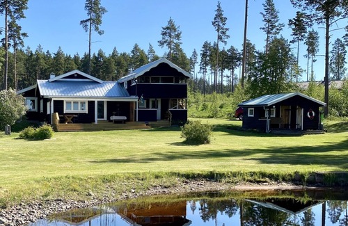 Dalarna Maison | Fantastic holiday home by the lake Orsasjön