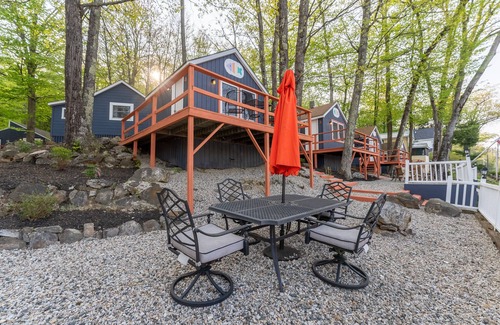 Alton Bay Cabine | Fantastic Lake View Cabin in Alton Bay Now featuring Lake Access, AC/ TV/ WiFi
