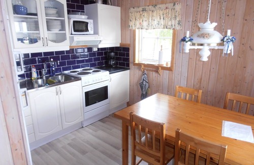 Orby Maison | Fantastic location at the beach of the lake Öresjö