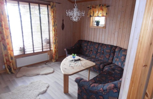 Orby Maison | Fantastic location at the beach of the lake Öresjö