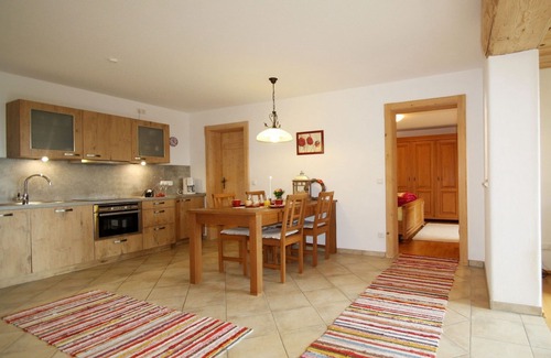 Grassau Appartement | "Traumhaftes Bergpanorama *****" 82 qm, 5- Sterne Sprudelwannen-Wohnung mit Südost-Terrasse