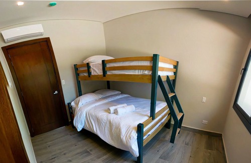 Isla Saboga Appartement | Fantastic new apartment in Saboga with pool and beach