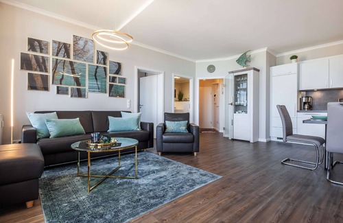Gohren Appartement | Fantastic sea view from the balcony, use of swimming pool and sauna - Villa Bergfrieden