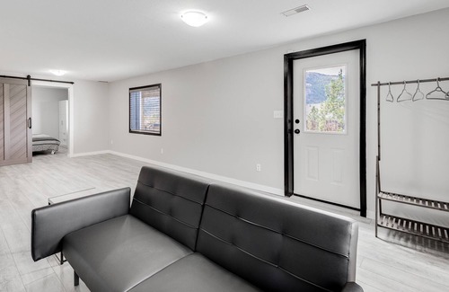 Okanagan-Similkameen Maison | Fantastic Updated Lakeview Suite in Okanagan Falls