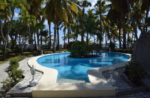 Bocacanasta Maison | Fantastic vacation home with access to the Caribbean Sea!