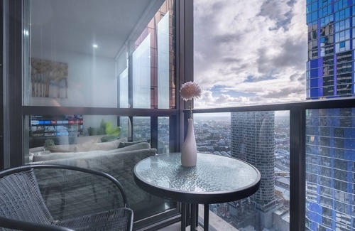 Melbourne Central Business District Appartement | This apartment is a 2 bedroom(s), 1 bathrooms, located in Melbourne, VIC.