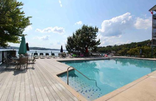 Lakeland Appartement | Fantastic View , Pools, Tennis, and Relaxing