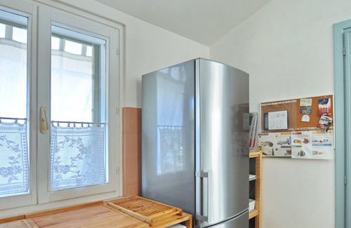 Quercianella Appartement | Vue fantastique, jardin privé, climatisation, WIFI gratuit.