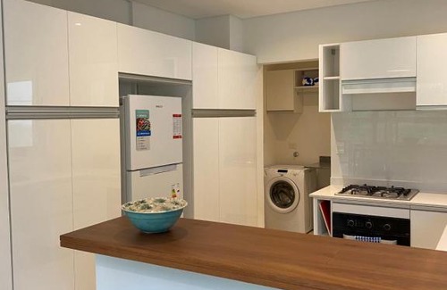 Villa San Lorenzo Appartement | FANTASTICO DUPLEX CON JARDIN Y PISCINA!