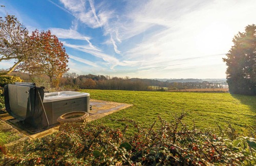 East Haddon Maison | Far Heath House with Hot Tub