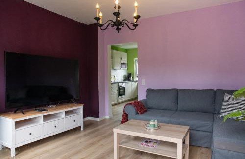 Detmold Appartement | farbenfrohe Ferienwohnung