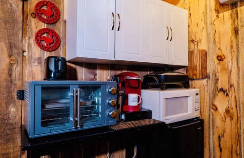 Willington Appartement | Farm - Animals - Barn - Gazebo - Fire Pit - 2xKing