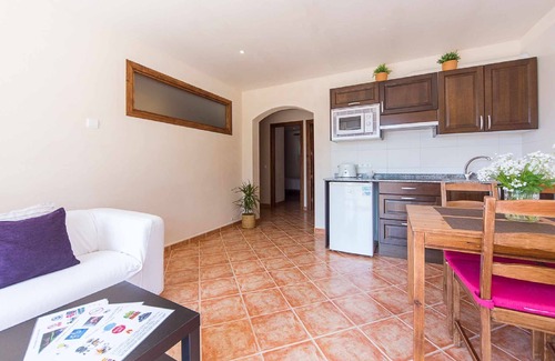 Algaida Hôtel | IDÉAL POUR FAMILLES, 4 APPARTEMENTS. Grande piscine.-CYCLOTURISME- RANDONNÉE-