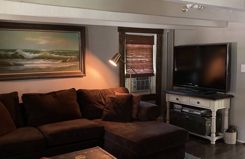 Farmingdale Autre | Farm House Close To The Seashore