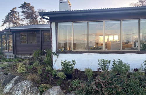 Waiheke Island Autre | Farm house with 360 degree views over the Hauraki Gulf ..