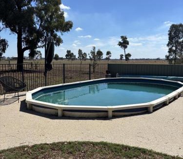 Yarrawonga Maison | Farm Stay 5 minutes from town