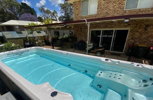 Thirlmere Maison | Farm Stay at Camellia Cottage pet friendly