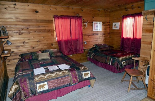 Devils Tower Maison | lake guest ranch