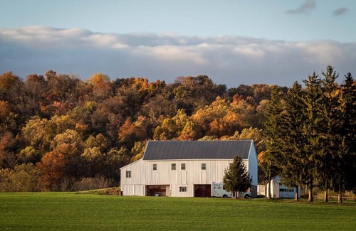Jonestown Maison | Farm View -- perfect for families