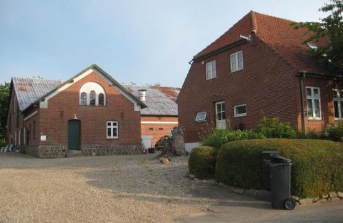 Bredsten Lit Et Petit-Déjeuner | Farmer Apartment Ravning