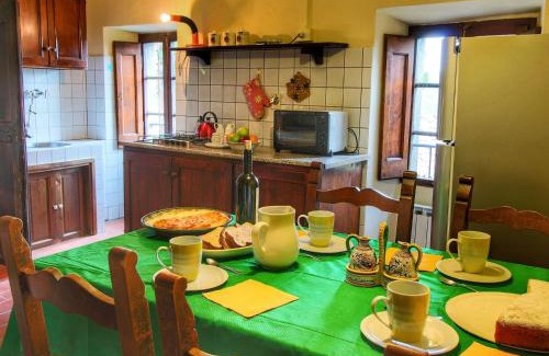 Monte Santa Maria Tiberina Maison | Farmhouse in Umbria near Palazzo Bourbon