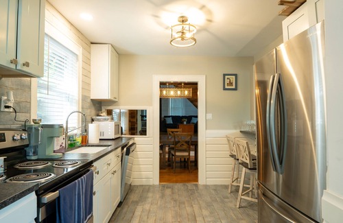 Newton Autre | Farmhouse 1903 Renovated w Pond and Stream on Kittatiny Park