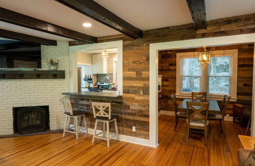 Newton Autre | Farmhouse 1903 Renovated w Pond and Stream on Kittatiny Park