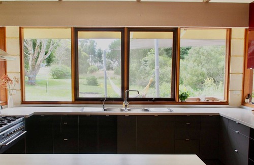 Waratah Bay Maison | Farmhouse At The Gap