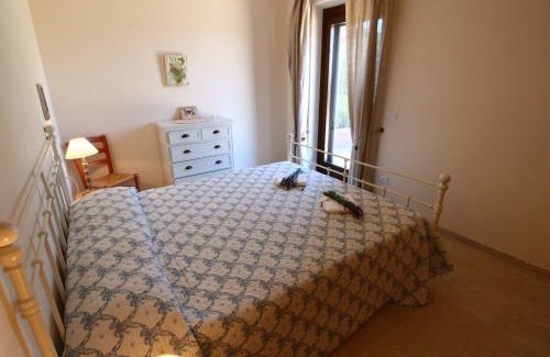 Montalto di Castro Maison | Farmhouse in Montalto near Sandy Beaches