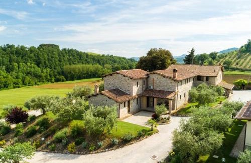 Ramazzano Maison | Farmhouse in Perugia with Swimming Pool