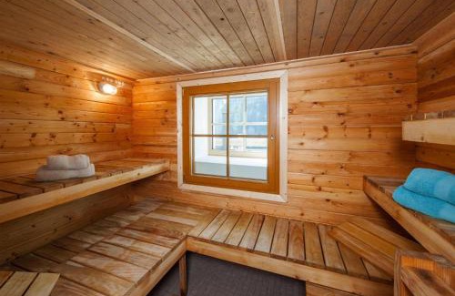 Tobadill Appartement | Farmhouse in Tobadill with Mountain Views