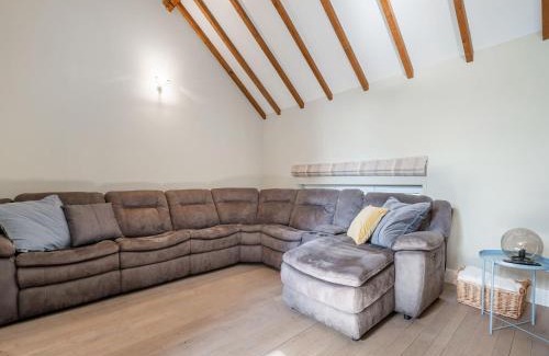 Alken Maison | Farmhouse including studio with Garden