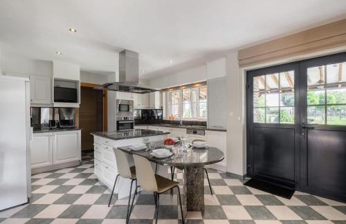 Alken Maison | Farmhouse including studio with Garden