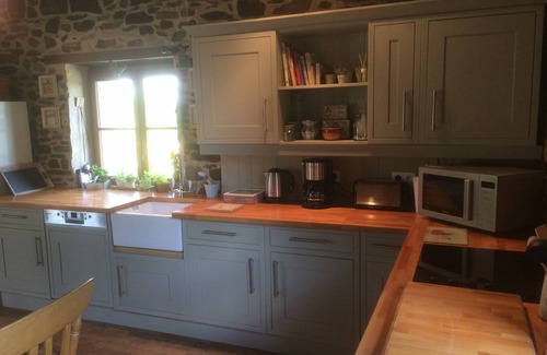 Saint-Paul-la-Roche Maison | Ferme avec usage exclusif de piscine privée et chauffée dans un endroit paisible et rural