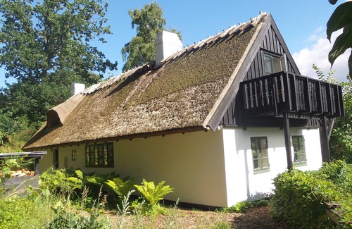 Tisvildeleje Maison | Ferme avec charme et confort dans une région protégée près de la forêt et de la plage.