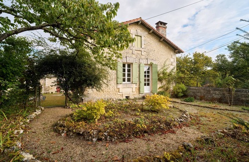 Montagrier Maison | Farmhouse with Private Garden