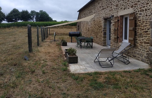 La Bazouge-du-Desert Autre | Farmhouses in the heart of nature